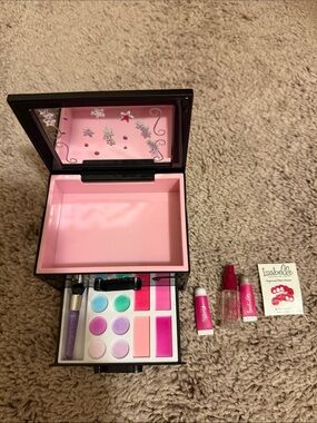 AG Isabel’s Make-up Set